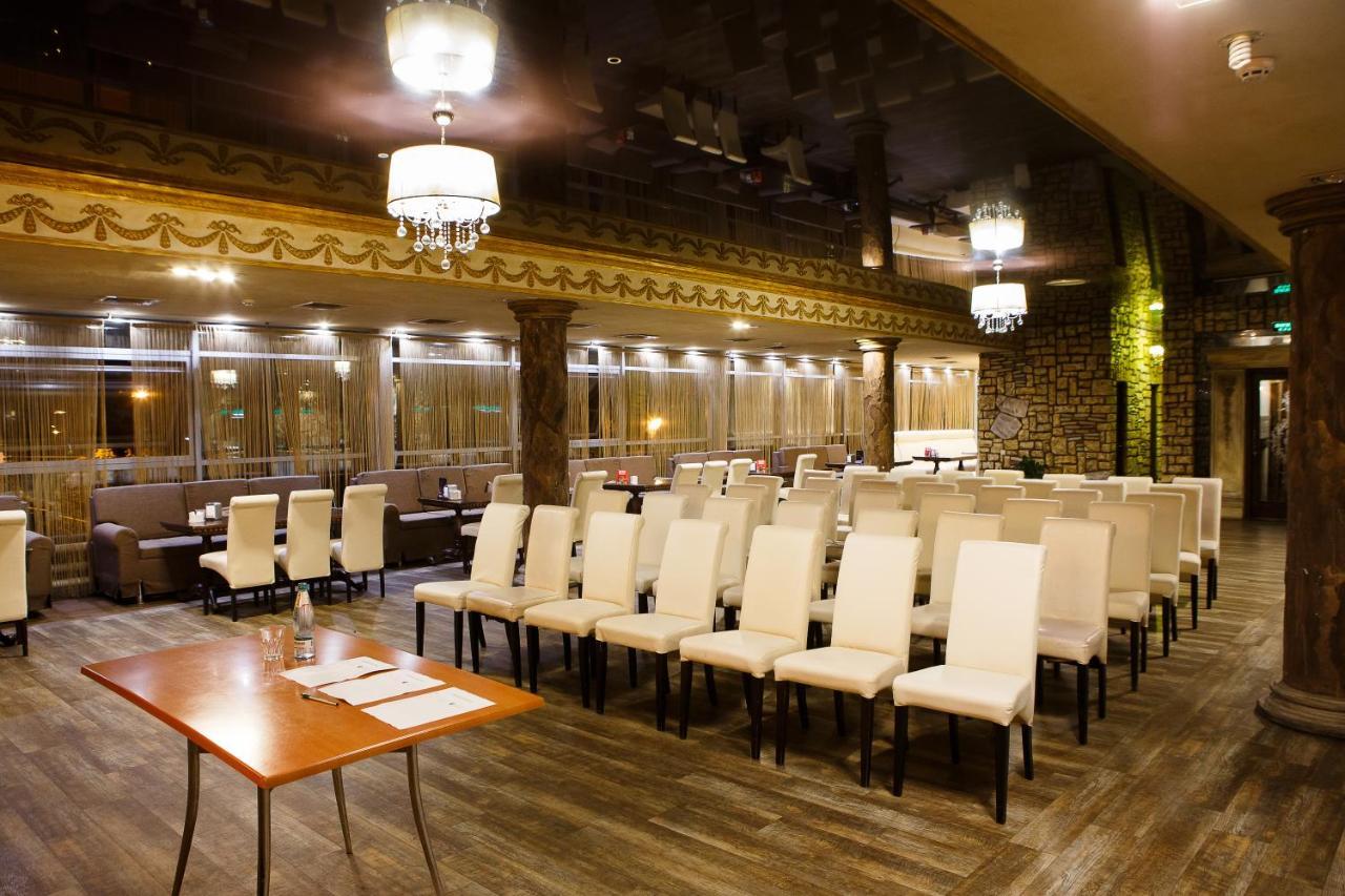 Misteriya Hotel คาร์คิฟ ภายนอก รูปภาพ